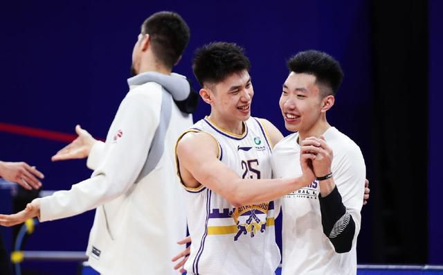 国产三级精品三级男人的天堂